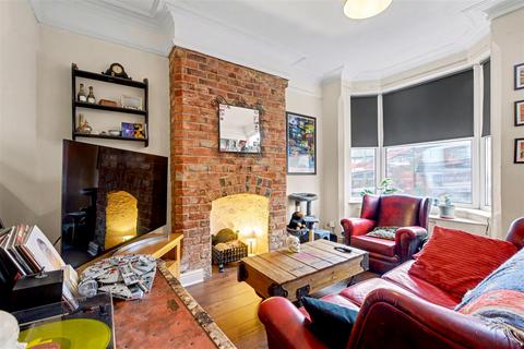 2 bedroom terraced house for sale, Hungerhill Road., Nottingham