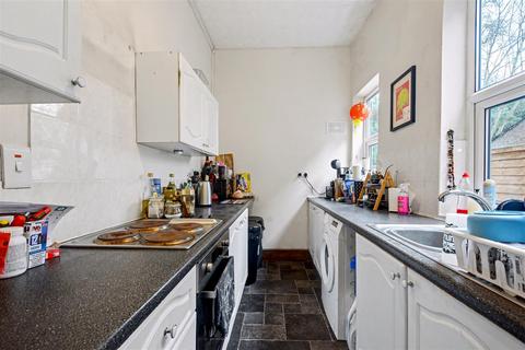 2 bedroom terraced house for sale, Hungerhill Road., Nottingham