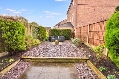 3 bedroom townhouse for sale, Rudyard Close, Stone