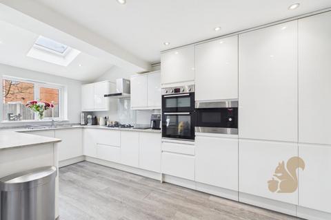 4 bedroom detached house for sale, Pampas Close, Colchester