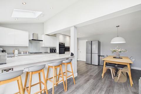 4 bedroom detached house for sale, Pampas Close, Colchester