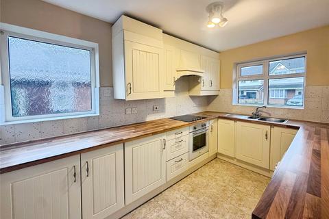 2 bedroom bungalow for sale, Cloverfields, Haslington, Crewe, Cheshire, CW1