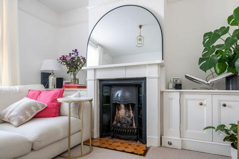 2 bedroom terraced house for sale, Mark Street, Reigate, RH2