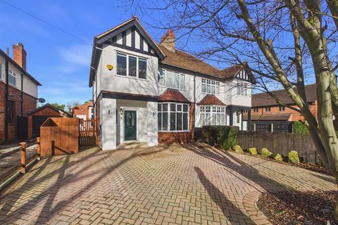 undefined, Swanland Road, Hessle