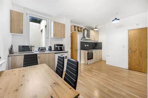 5 bedroom semi-detached house for sale, Whittington Road, London N22