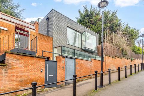 Trinity Walk, Hampstead, NW3