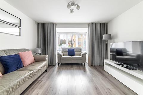 3 bedroom detached house for sale, Watson Road, Callerton, NE5