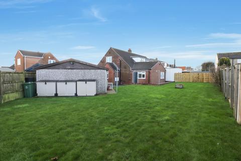 3 bedroom semi-detached house for sale, Meadow Close, Liversedge, WF15