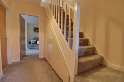 3 bedroom semi-detached house for sale, Meadow Close, Liversedge, WF15