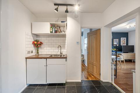 2 bedroom apartment for sale, Lambeth Walk, London