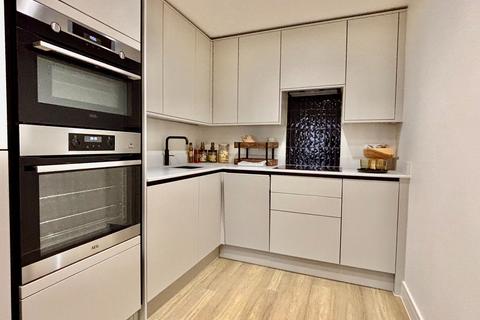 2 bedroom flat for sale, Wyeth House, Winchester