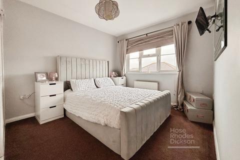 2 bedroom semi-detached house for sale, Woodbine Close, Newport, Isle of Wight
