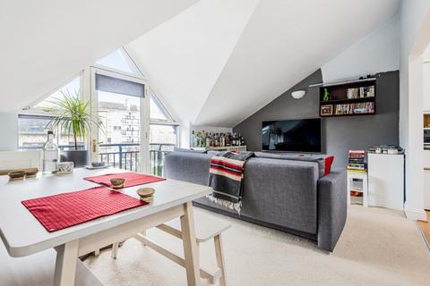 1 bedroom flat for sale, Broomgrove Road, Stockwell, London, SW9