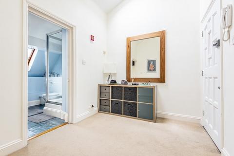 1 bedroom flat for sale, Broomgrove Road, Stockwell, London, SW9
