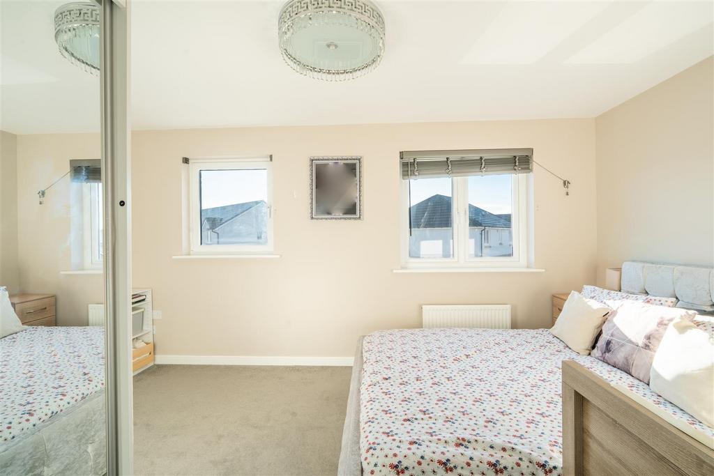 Bedroom.one.jpg