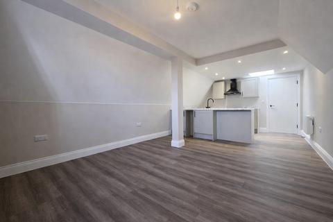 3 bedroom flat for sale, Kent Road, Orpington, BR5