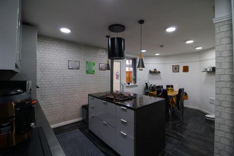 3 bedroom semi-detached house for sale, Narborough Road, Leicester, LE3