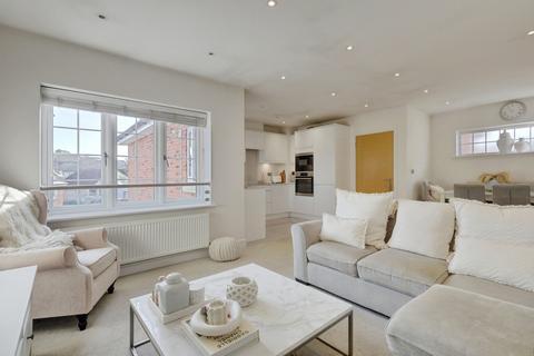 1 bedroom flat for sale, High Road, Benfleet, SS7