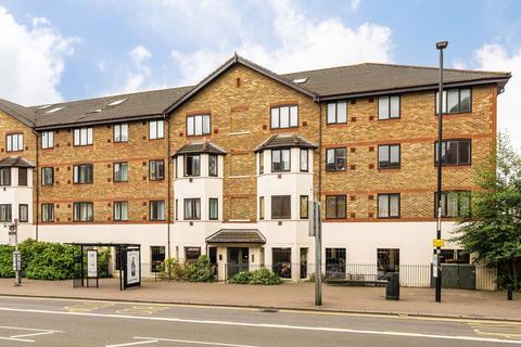 Hanworth Road, Hounslow TW3