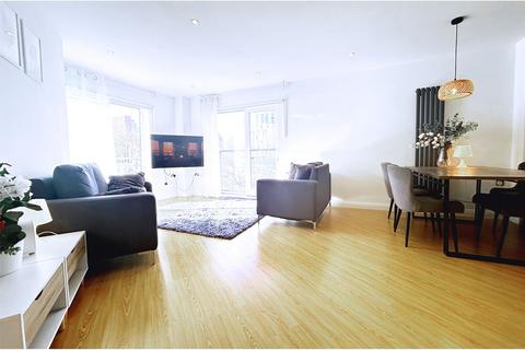 2 bedroom apartment for sale, Taylorson Street South, Salford, M5