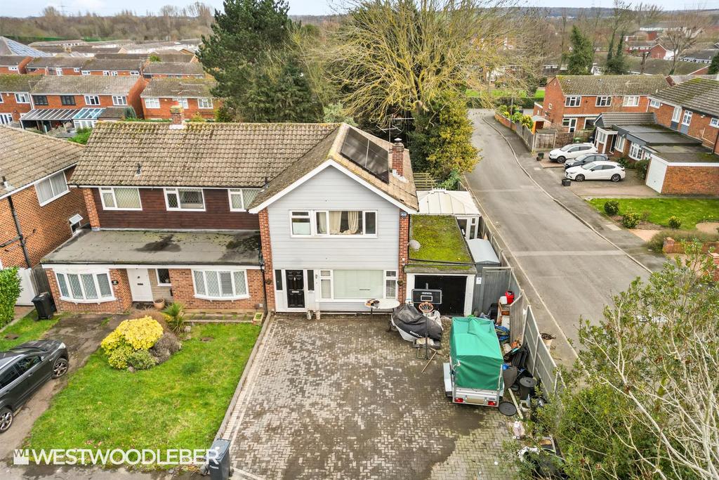 Priory Close 5.jpg