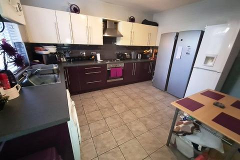 3 bedroom terraced house for sale, Moorside Street, Droylsden