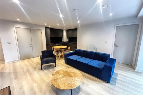 2 bedroom apartment to rent, Waterhouse Gardens