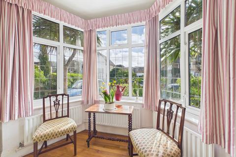 4 bedroom semi-detached house for sale, Heene Way, Worthing, BN11 4LT