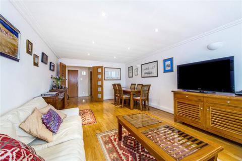 3 bedroom flat to rent, Evesham House, London W2