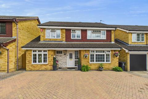 4 bedroom detached house for sale, Tennand Close, Cheshunt, Waltham Cross