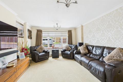 4 bedroom detached house for sale, Tennand Close, Cheshunt, Waltham Cross