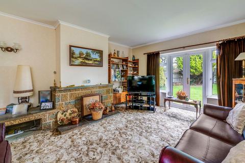4 bedroom detached house for sale, Salmons Lane, Middleton Cheney
