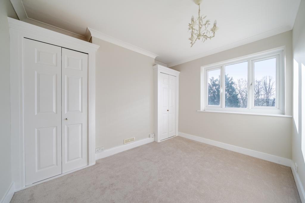 1415221-3-699441b...