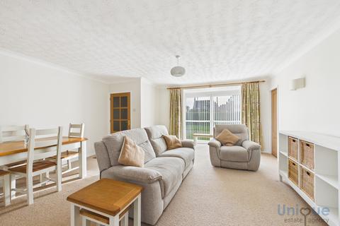 2 bedroom apartment for sale, St. James Lodge, 219 Clifton Drive South, Lytham St. Annes, FY8