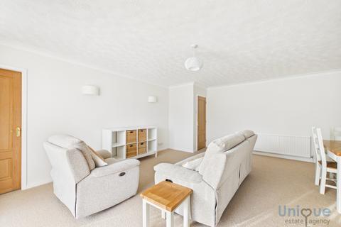 2 bedroom apartment for sale, St. James Lodge, 219 Clifton Drive South, Lytham St. Annes, FY8