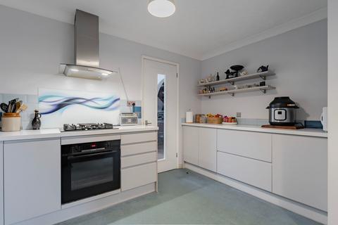 4 bedroom detached house for sale, Brooks Drive, Scarning