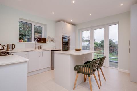 4 bedroom detached house for sale, Aspin Avenue, Knaresborough, North Yorkshire, HG5
