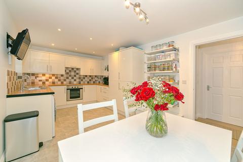 3 bedroom detached house for sale, Anglesey Court, Great Holm, MK8