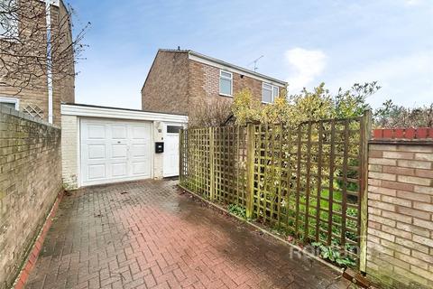 3 bedroom detached house to rent, Fraser Avenue, Caversham, Reading, RG4