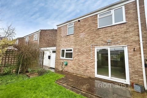 3 bedroom detached house to rent, Fraser Avenue, Caversham, Reading, RG4