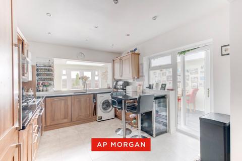4 bedroom bungalow for sale, Malthouse Lane, Solihull B94