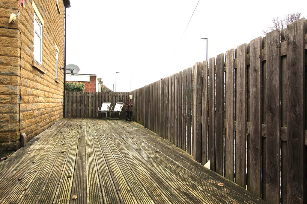 Decking area - Highton Street
