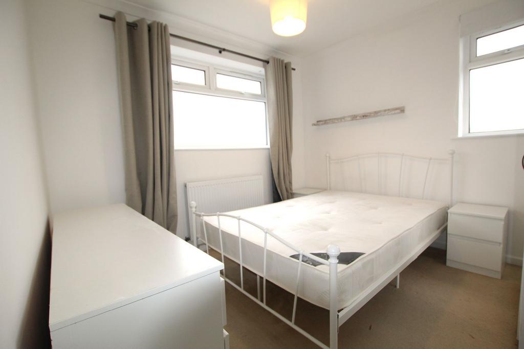 Bedroom Highton Street