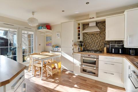 4 bedroom detached house for sale, Newmarket Road, Cambridge CB25