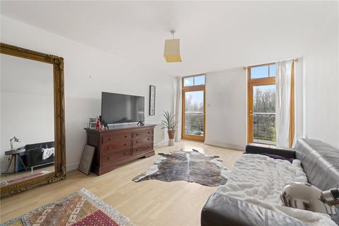 2 bedroom duplex for sale, Lower Square, Isleworth, TW7