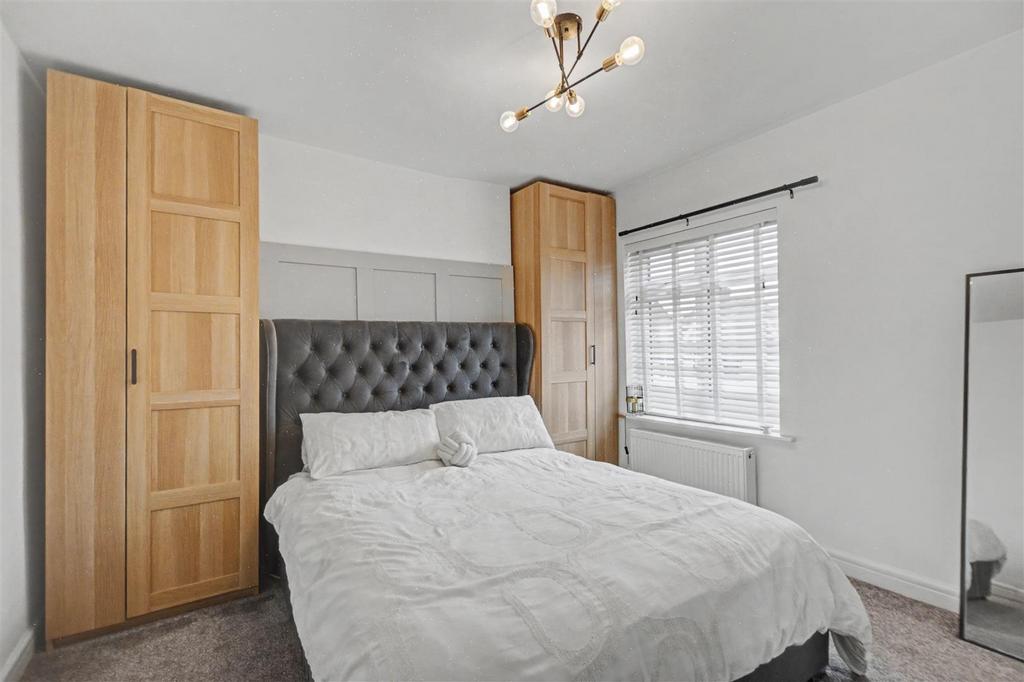 Bedroom 1 1.jpeg