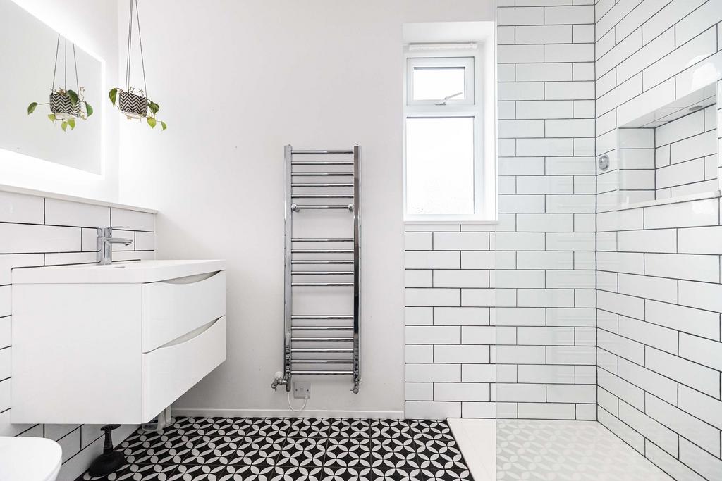 Ensuite Shower Room