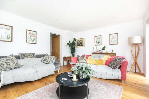 4 bedroom detached house for sale, Kitchers Close Sway
