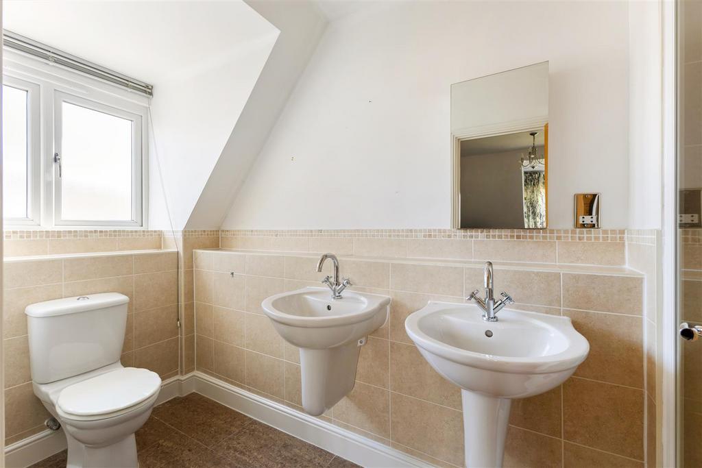 97644 Flat 8 32 Between Streets (18).jpg