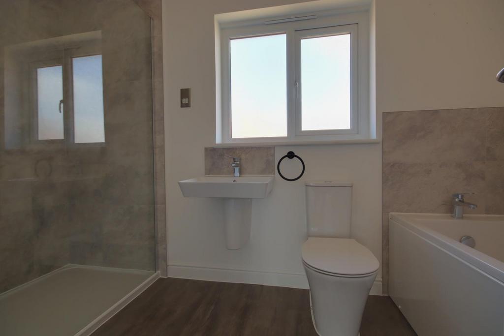 Master Ensuite